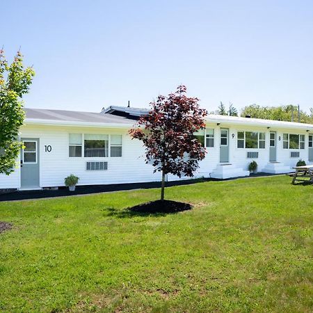 The Breeze Motel Улфвил Екстериор снимка