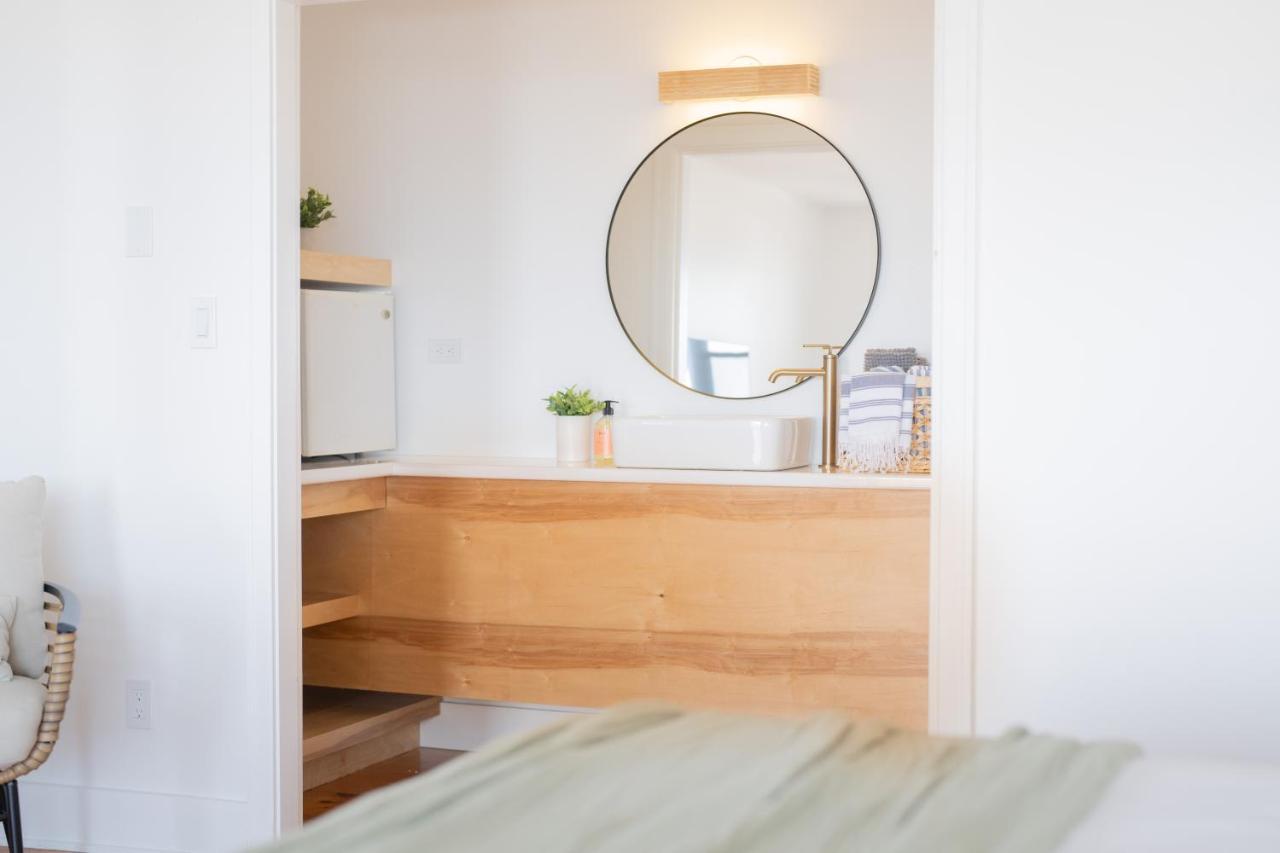 The Breeze Motel Улфвил Екстериор снимка