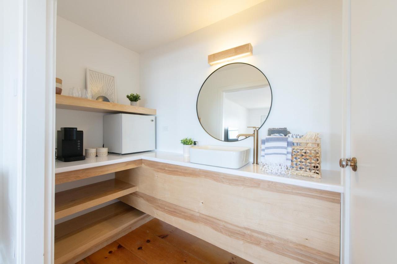 The Breeze Motel Улфвил Екстериор снимка